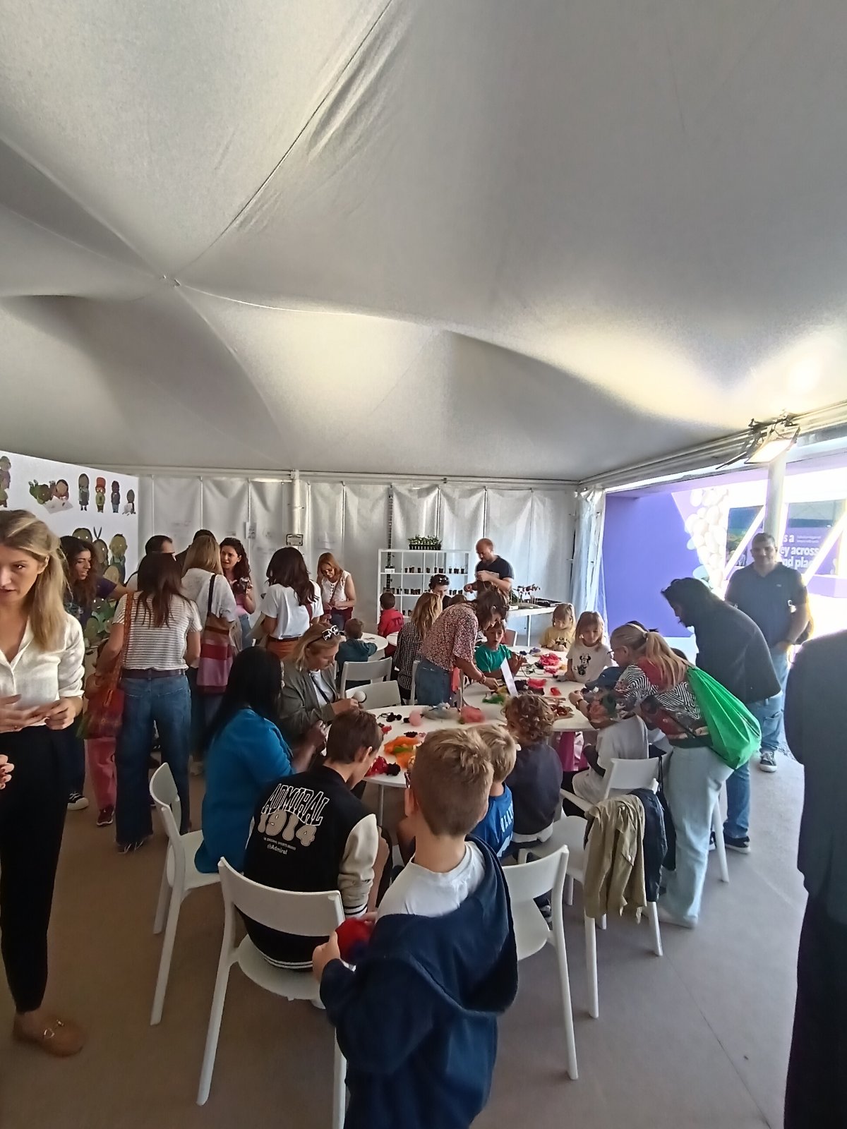 IMG-56eee79f9047340daeb0a14a2858073d-V.jpg