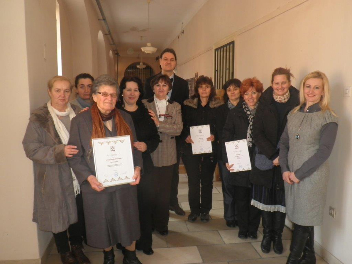  Certificate award for weavers in Sombor